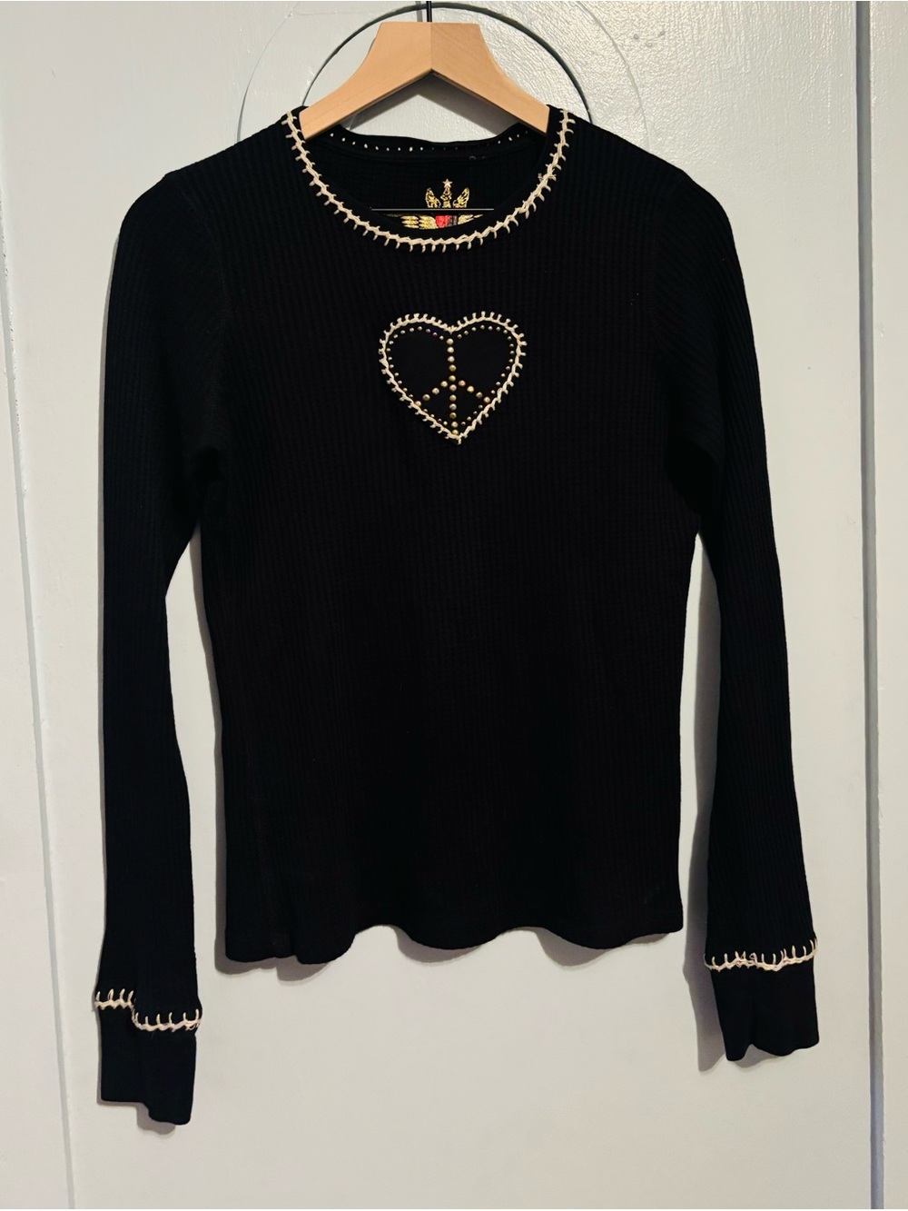VTG Y2K Twisted Heart Long Sleeve Thermal Heart Logo Studs Size Medium